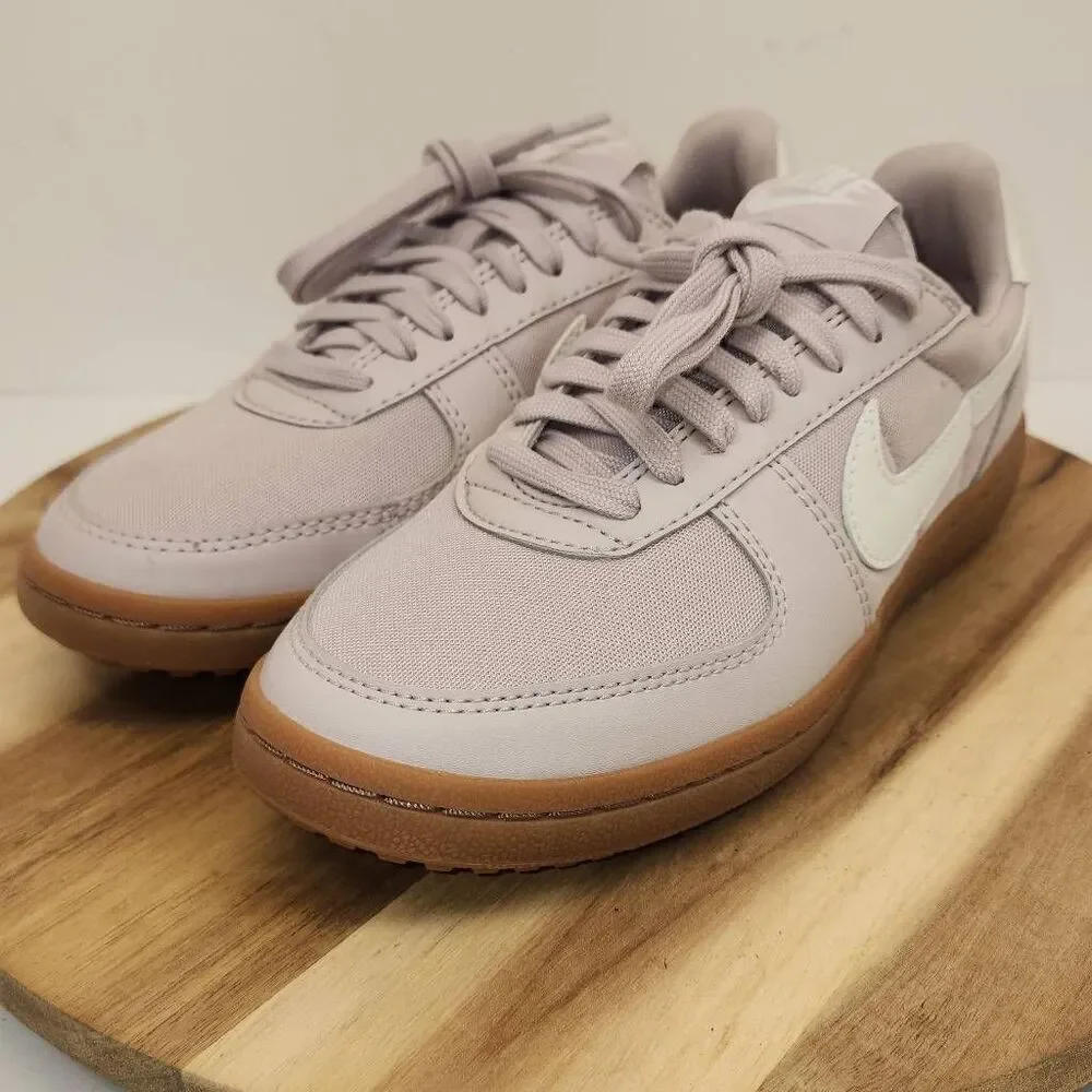 Nike Field General Women's Size 7 Platinum Violet(Pink) Gum Soles